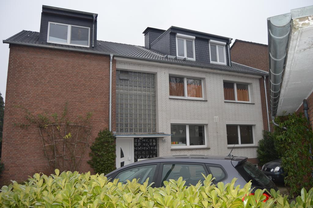 Apartment Meerfeld Duisburgo Esterno foto