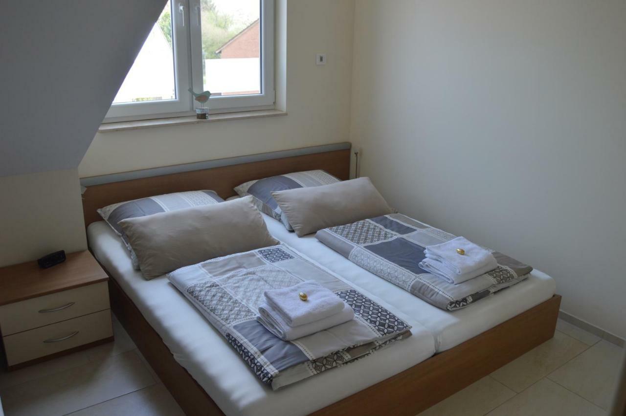 Apartment Meerfeld Duisburgo Esterno foto