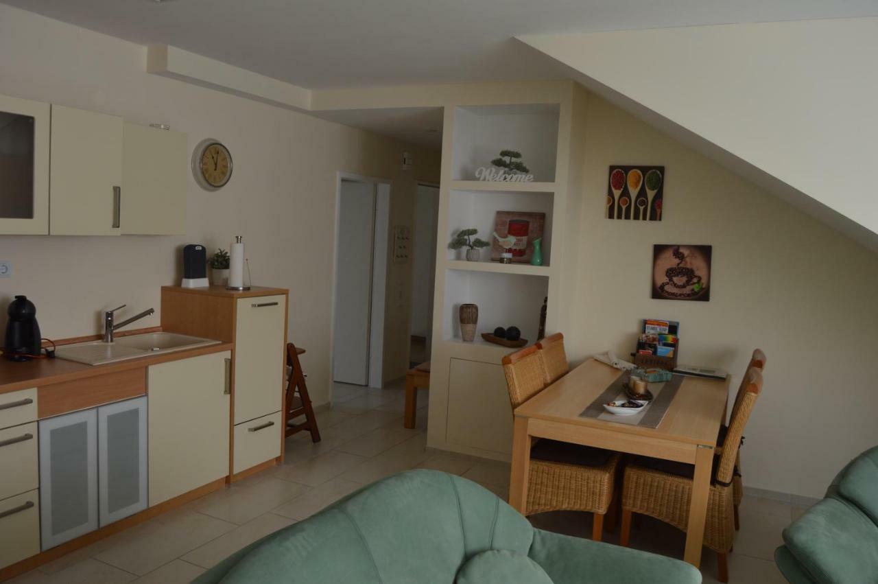 Apartment Meerfeld Duisburgo Esterno foto